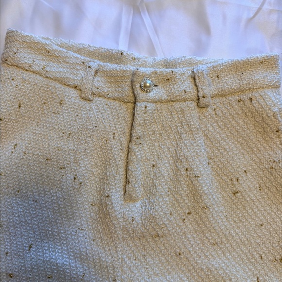 Cream Tweed Shorts – Size L - Picture 5 of 8